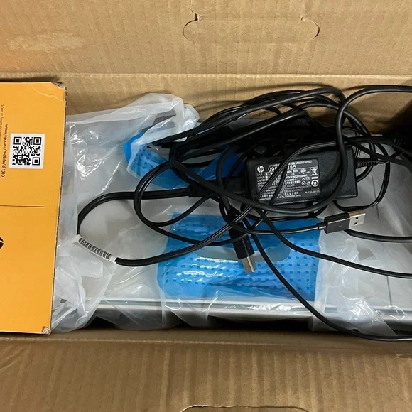 HP DeskJet 1510 All-in-One Printer - Black and White Open Box Untested - Picture 2 of 4